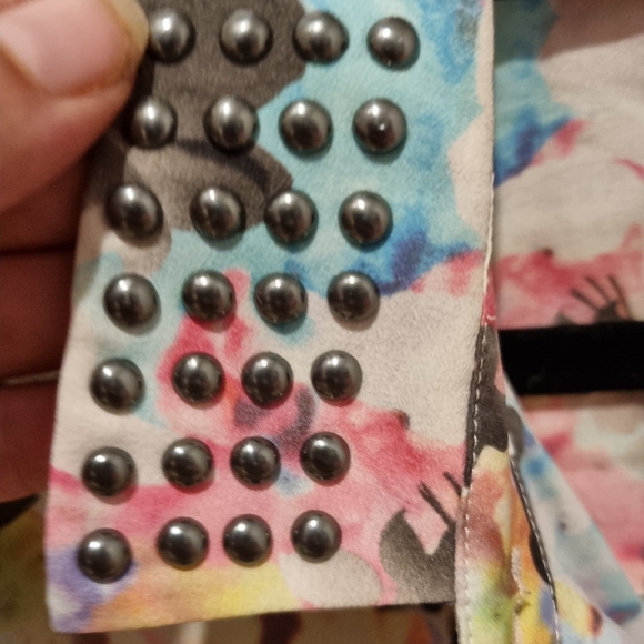 Sportsgirl Size 10 Floral Studded Button Up Shirt - Picture 5 of 8